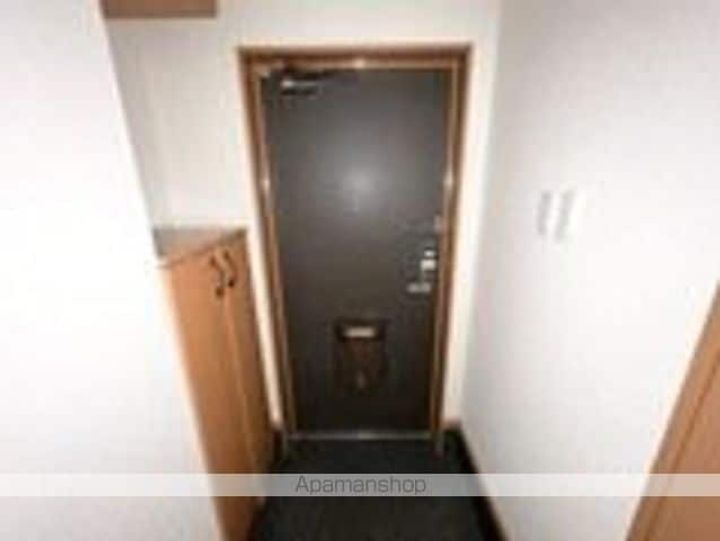 ハピネスガーデンの玄関