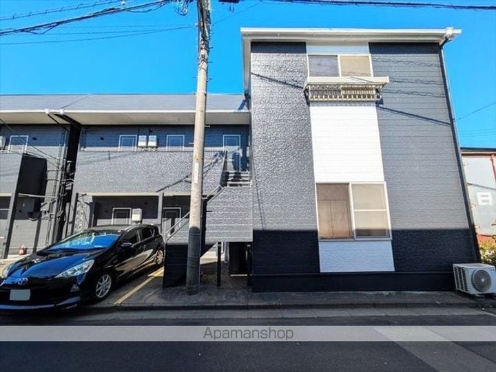 ヴィラ鶴新田 壱番館の外観