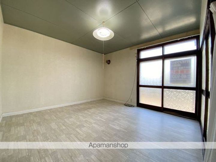 昭和1丁目3番一棟二戸左の内装