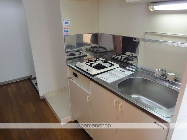 高知県高知市上町2丁目の賃貸マンションの内装