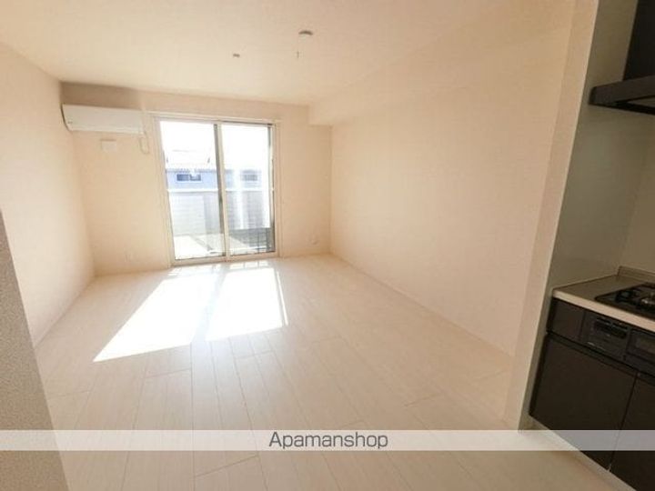 カスタリアⅥの居間