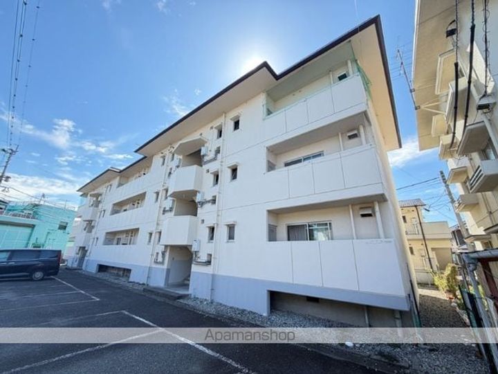 ハイツ松江の外観