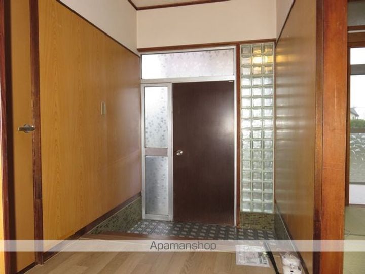 愛知県丹羽郡大口町奈良子1丁目(一戸建)の賃貸物件戸建ての玄関