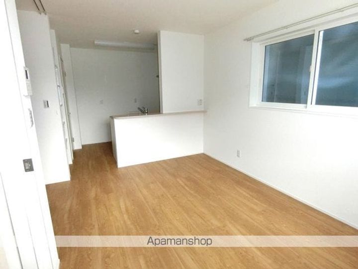 ヴァンベール南仙台102の居間