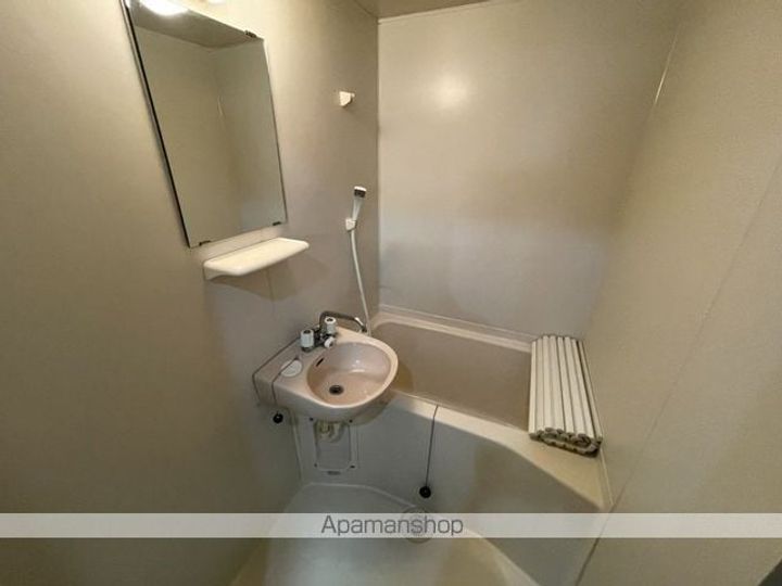 種信ビル202の風呂