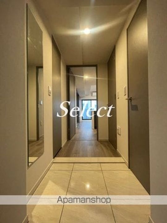 グレーシアフィット横浜901の玄関