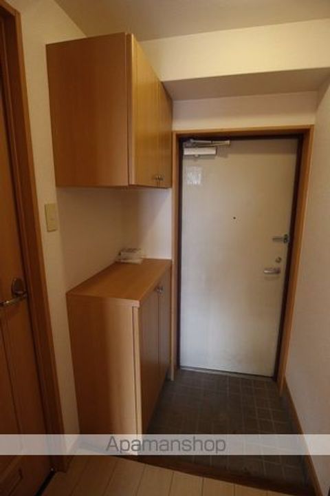 サウスヒルズ302の玄関
