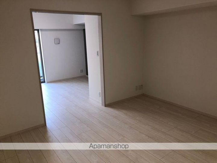 レオーネ志村坂上の内装