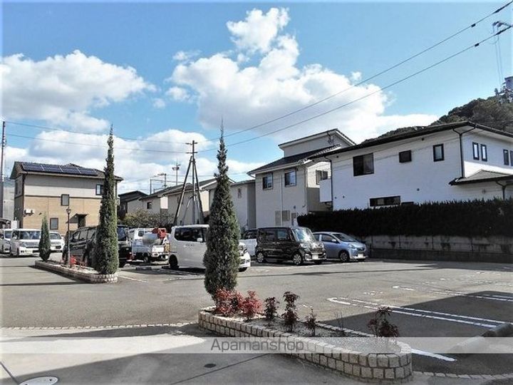 マロン・スクエアA棟の外観