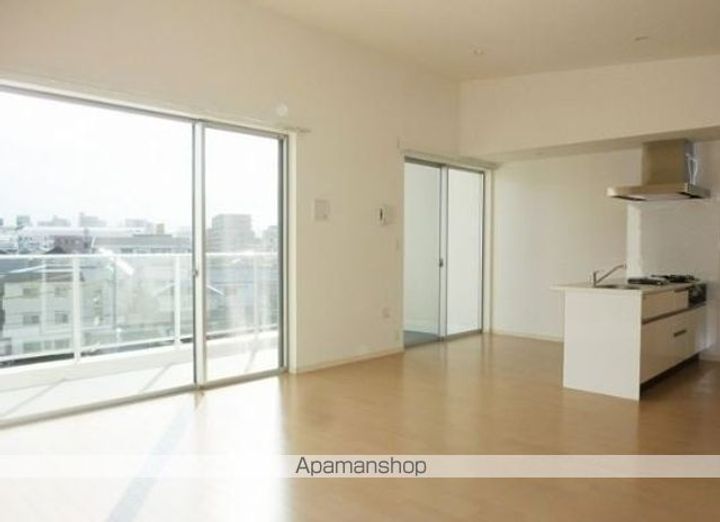 ラクレイス西新レジデンシャルタワー413の居間