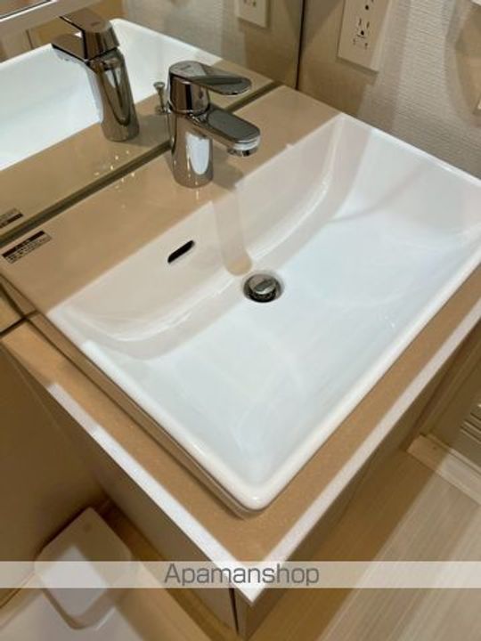 東京都中野区弥生町5丁目の賃貸マンションの内装