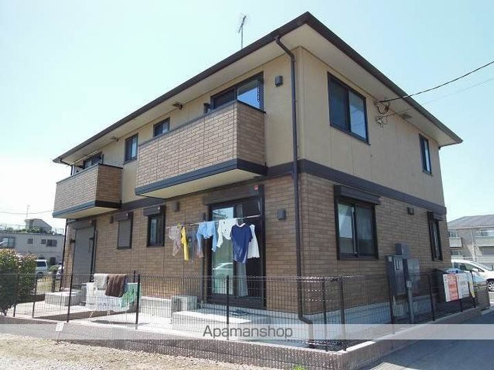 ドゥジェーム三山の外観