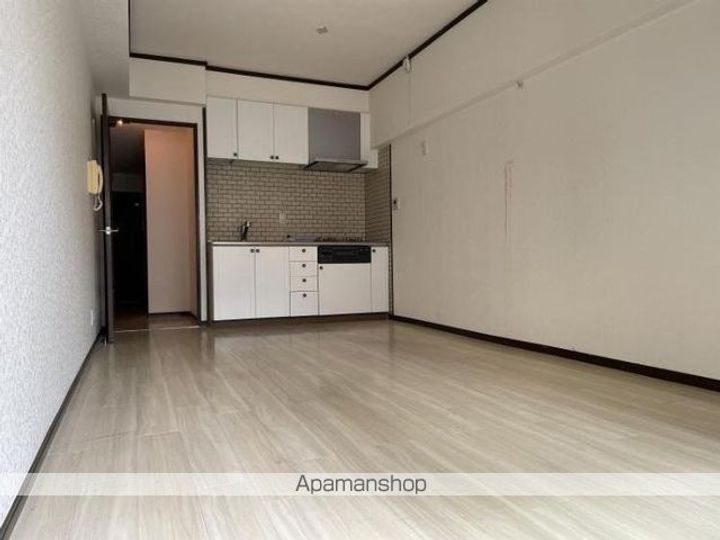 皐月マンション高宮南202の居間