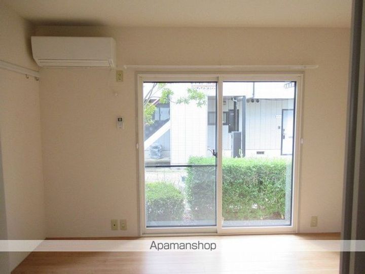 ディアス上堂Bの居間