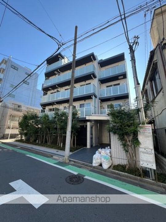 東京都中野区本町6丁目の賃貸マンションの外観