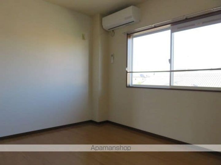 メイプルリーフの内装