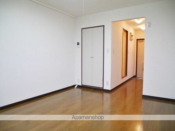 メゾン・ラ・メールの居間