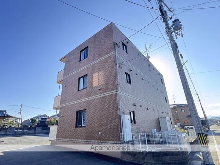 ヒーローマンションアイリス301の外観