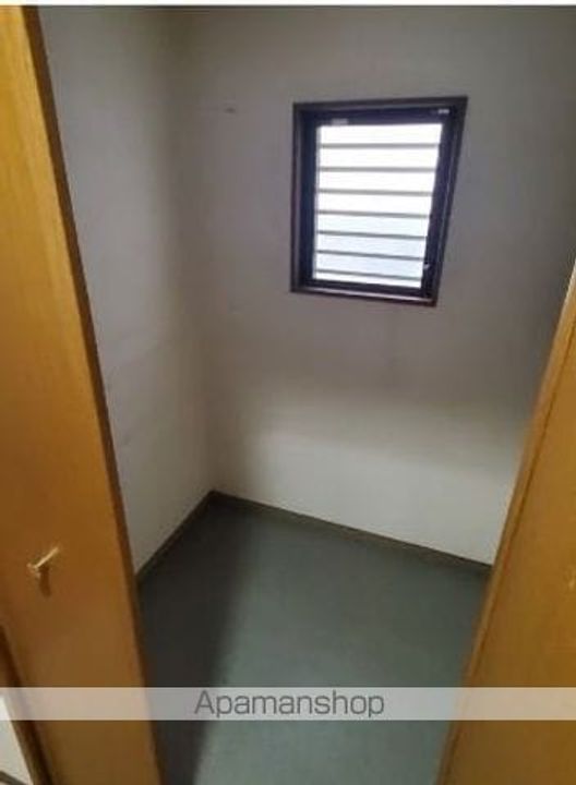 サンプラザビル2F-4Fの内装