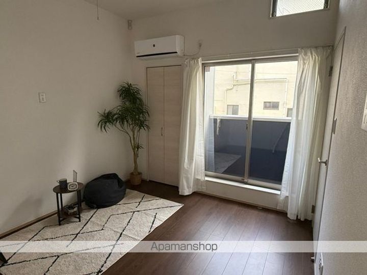 KIKUNA原町の内装