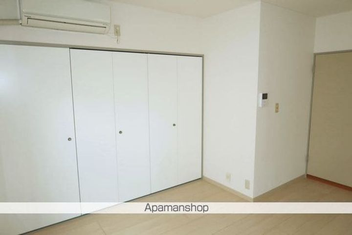 仲町マンションの内装