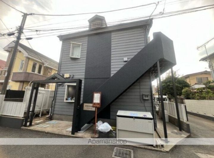 クロノス仙川の外観