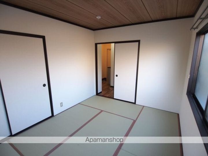 パークタウン須山B102の内装