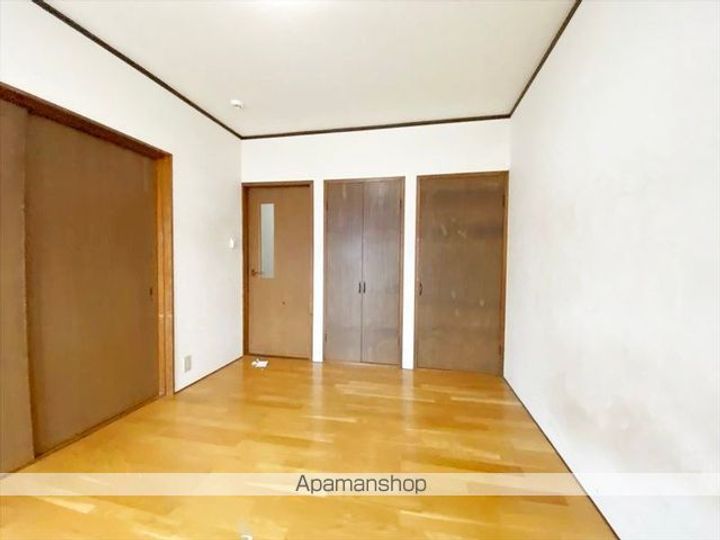 グローバルKYの内装