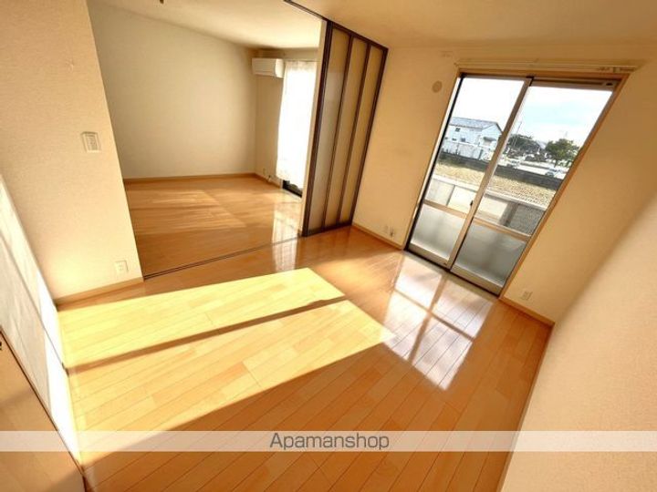 熊本県八代市鏡町両出の賃貸アパートの内装