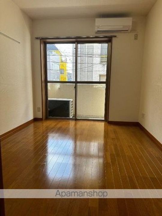 グラートK403の居間