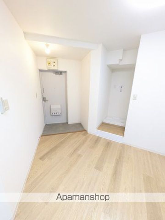 東京都中野区中央2丁目の賃貸マンションの内装