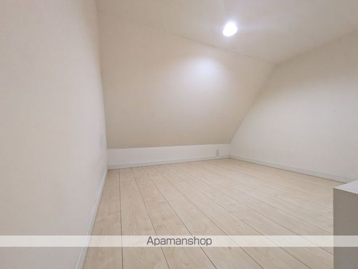 東京都中野区弥生町4丁目の賃貸アパートの内装