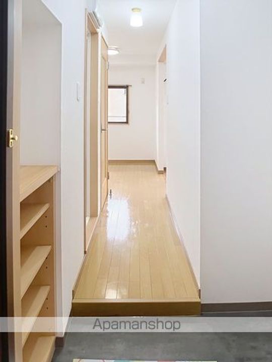 プラーナ富町202の玄関