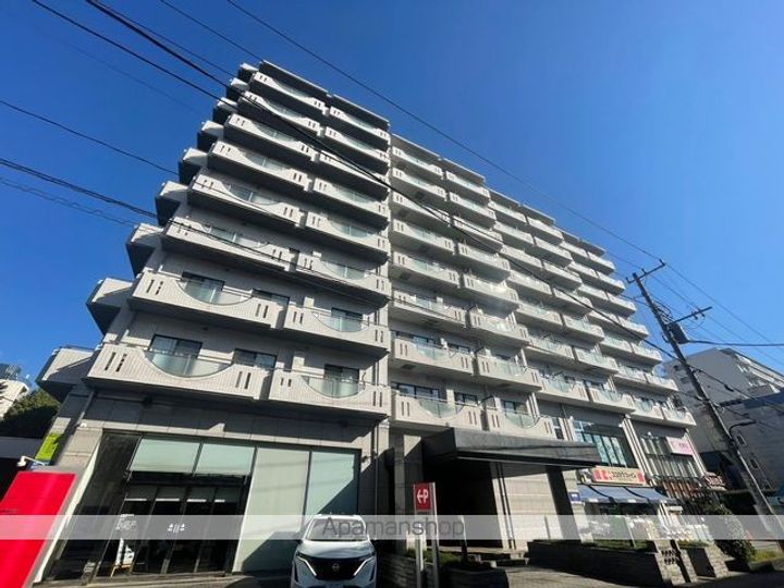 レジディア目白の外観