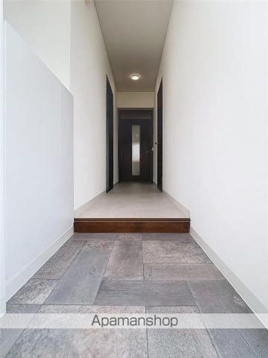 ボヌール原田町の玄関