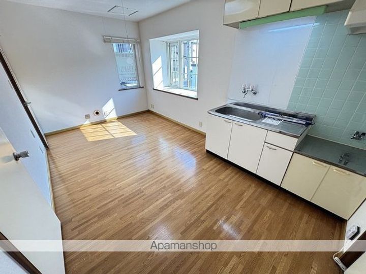 メイプルハイム美原101の内装