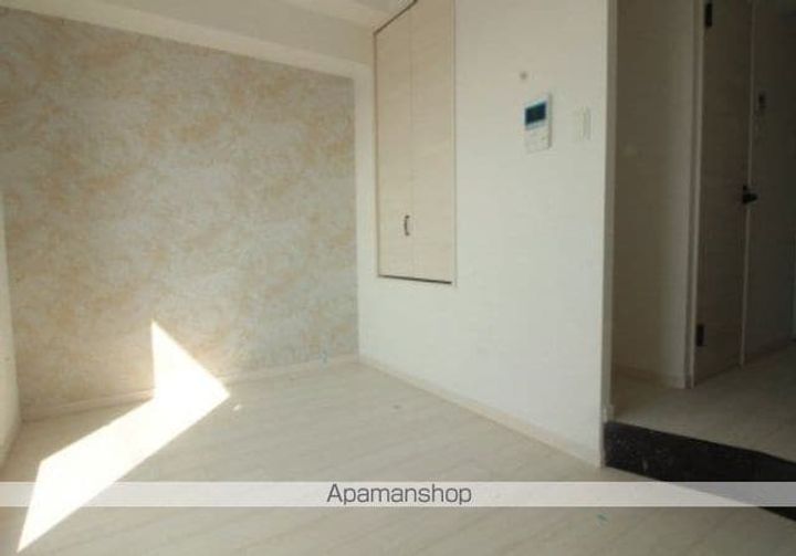 福岡県福岡市東区名島3丁目の賃貸マンションの居間