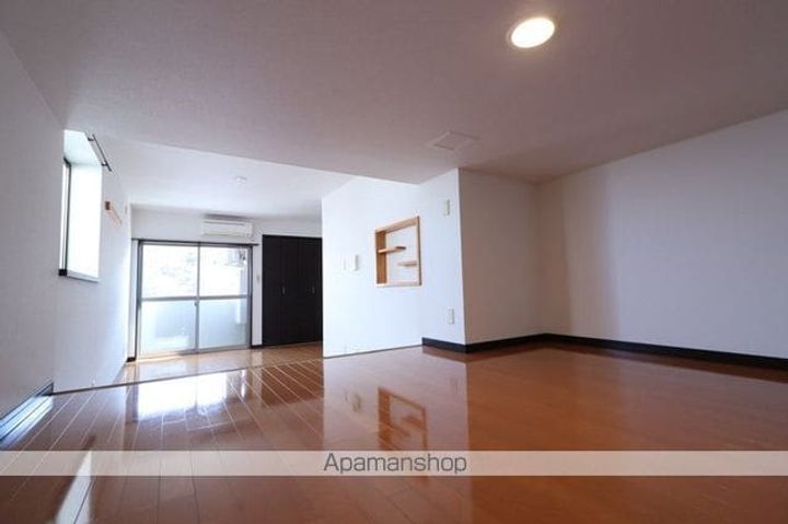 ボルベール学研都市の居間