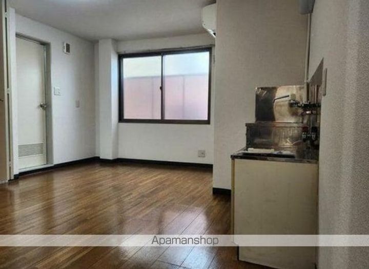 福しんビル303の居間