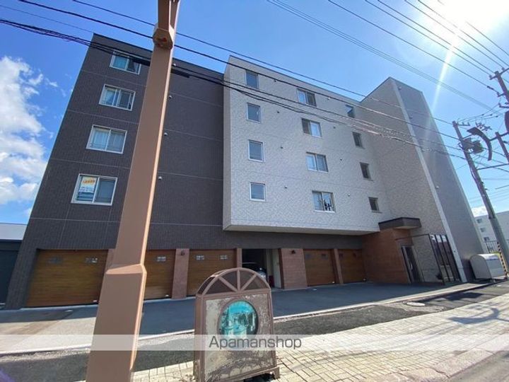 クレールマンション湯川301の外観