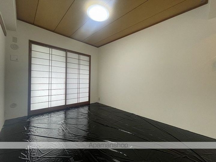 ロイヤルガーデン森林公園の内装
