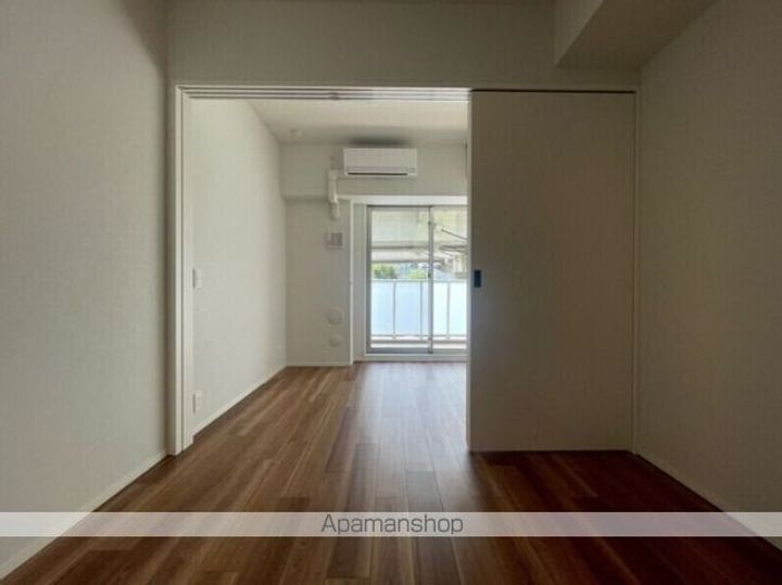 ウエリスアーバン水天宮前の居間