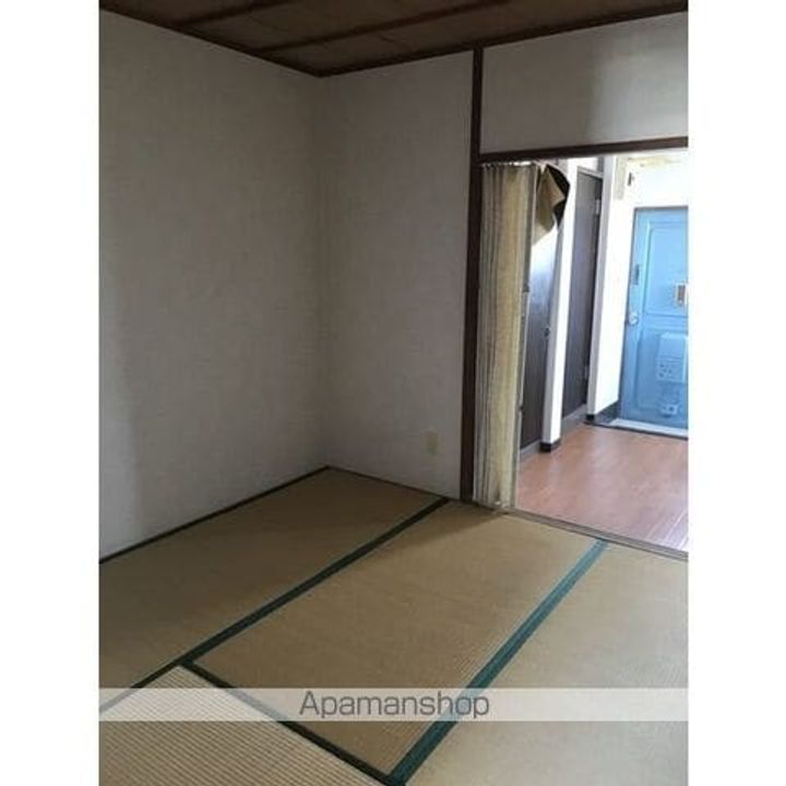 佐竹ビルの居間