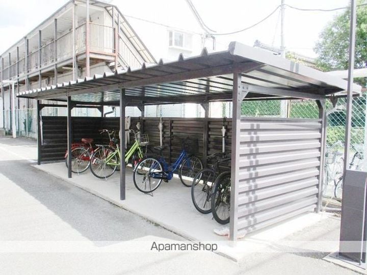 クリスタル甲府善光寺の外観