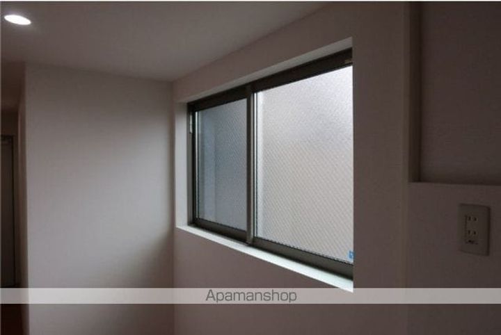 サークルハウス白楽の居間