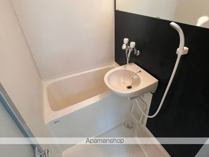 中倉麻布マンション102の内装