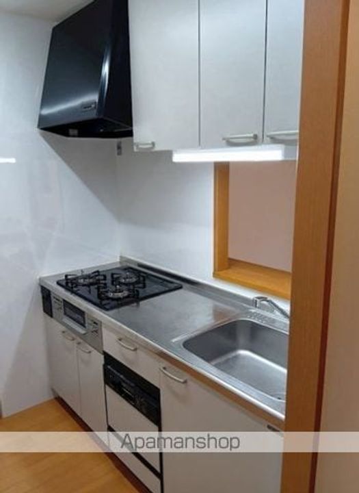 東京都世田谷区代沢4丁目の賃貸マンションのキッチン
