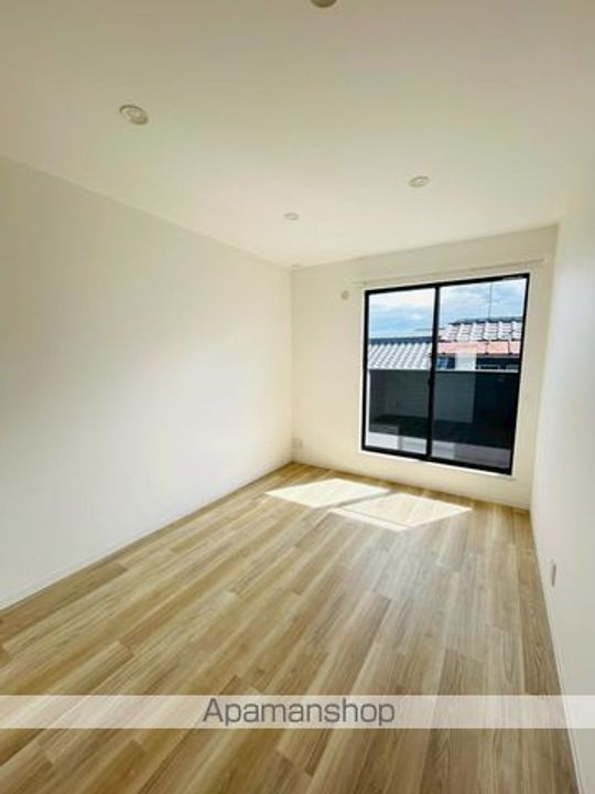 ヒッポ東門の居間