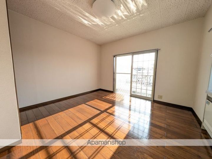 ベルハイム B棟203の居間