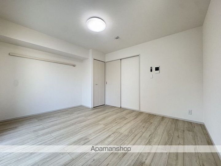 東京都福生市本町の賃貸マンションの内装